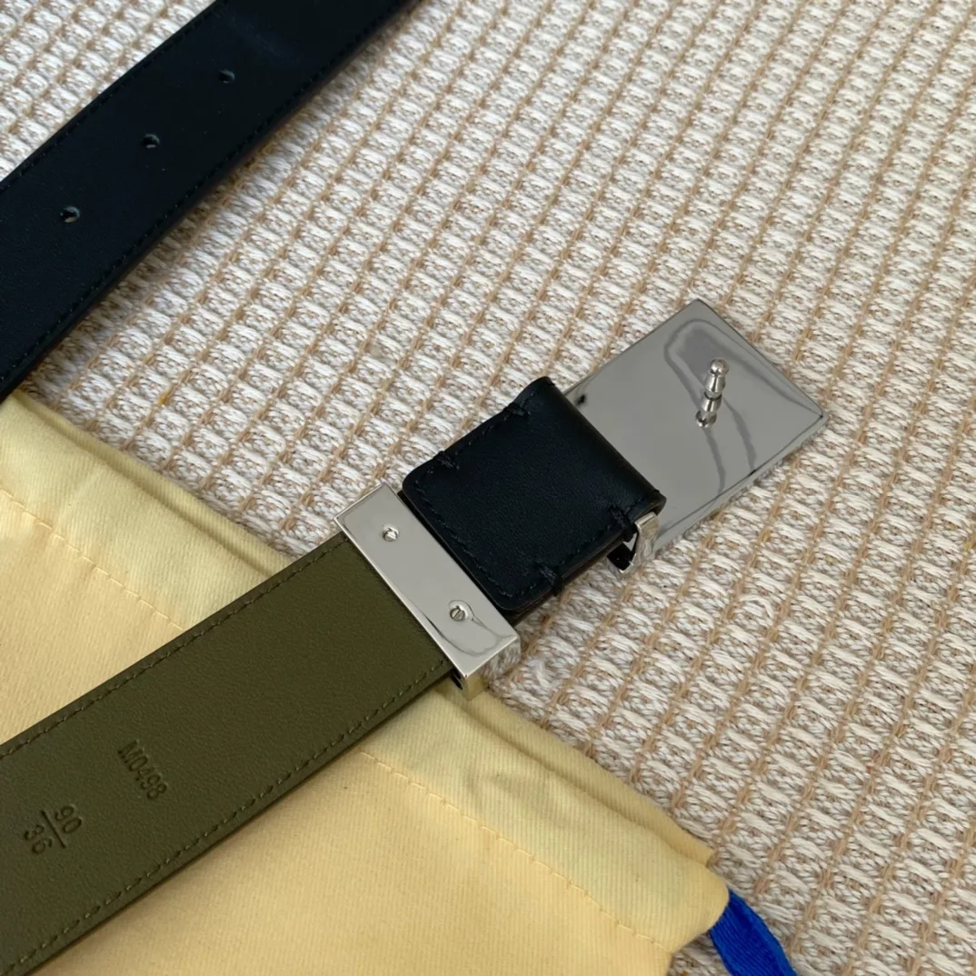 Louis Vuitton Metropole LV Belt Black LV Women - Image 4