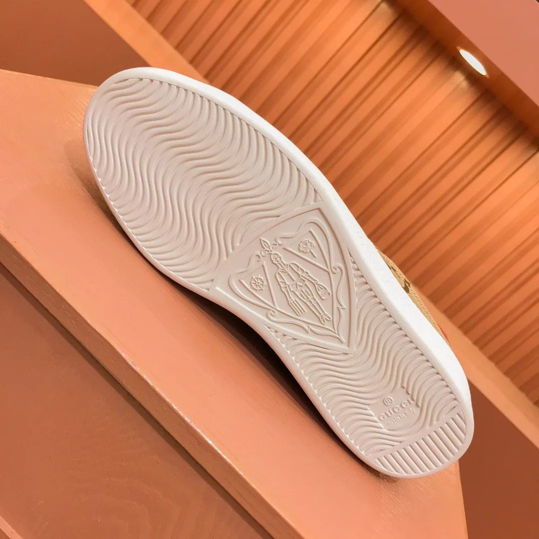 Gucci x Adidas Men’s With GG Sneaker Brown - Image 4