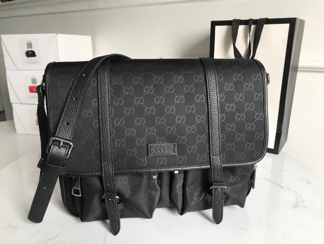 Gucci Shoulder Bag