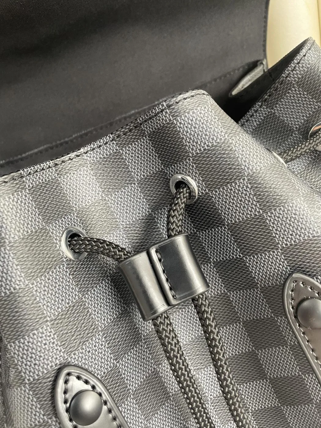 Alternative view of Louis Vuitton Christopher PM Damier Graphite