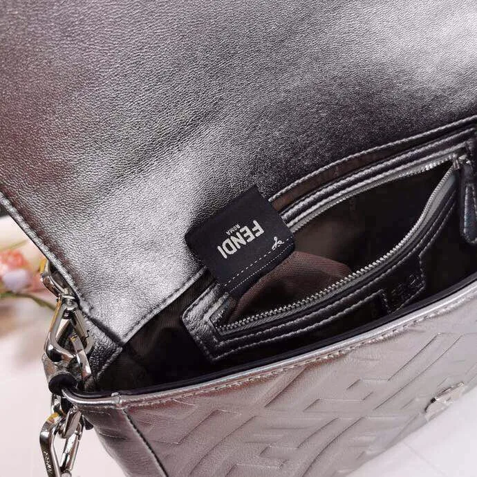 Fendi Baguette Chain Midi Medium Silver Bag For Woman / - Image 5