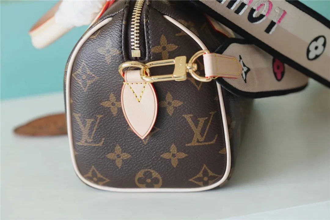 Louis Vuitton Speedy Bandouliere 20 Top Handle Bag / Black Monogram Canvas Gold Hardware - Image 3