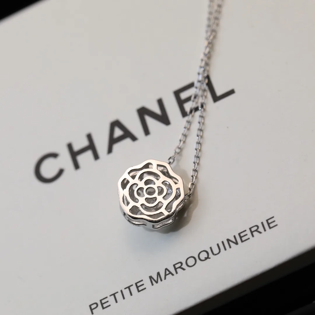 Chanel Extrait De Camélia Necklace Silver Tone - Image 5