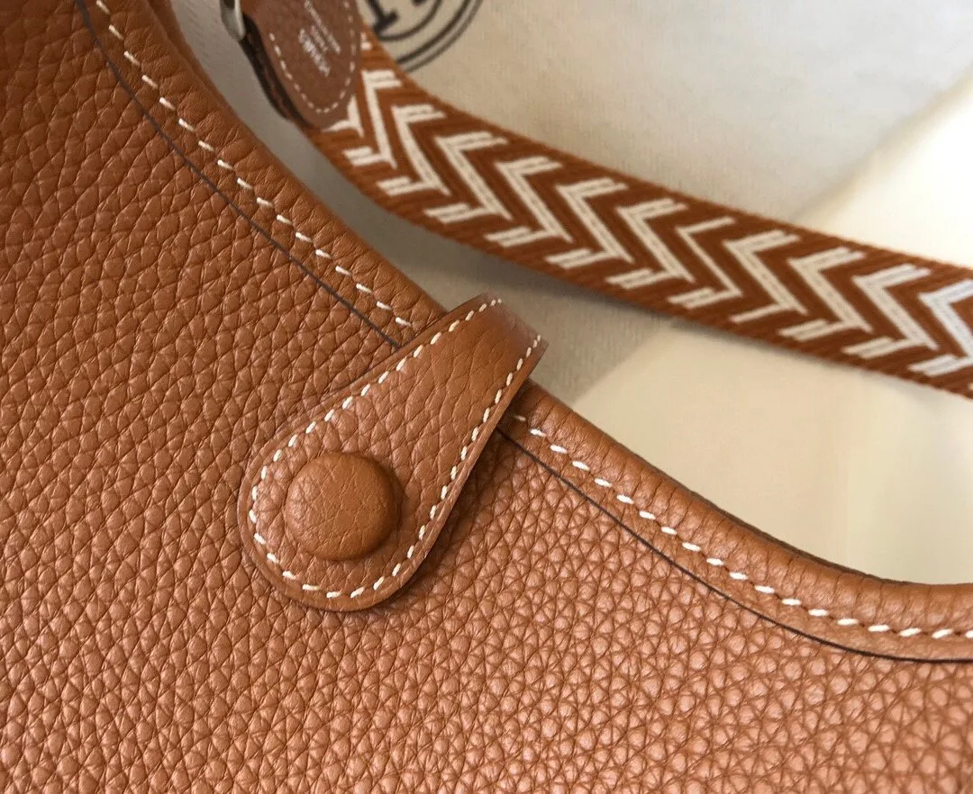 Hermes Evelyne 16 Amazone Shoulder Bag / Brown Palladium Hardware - Image 8