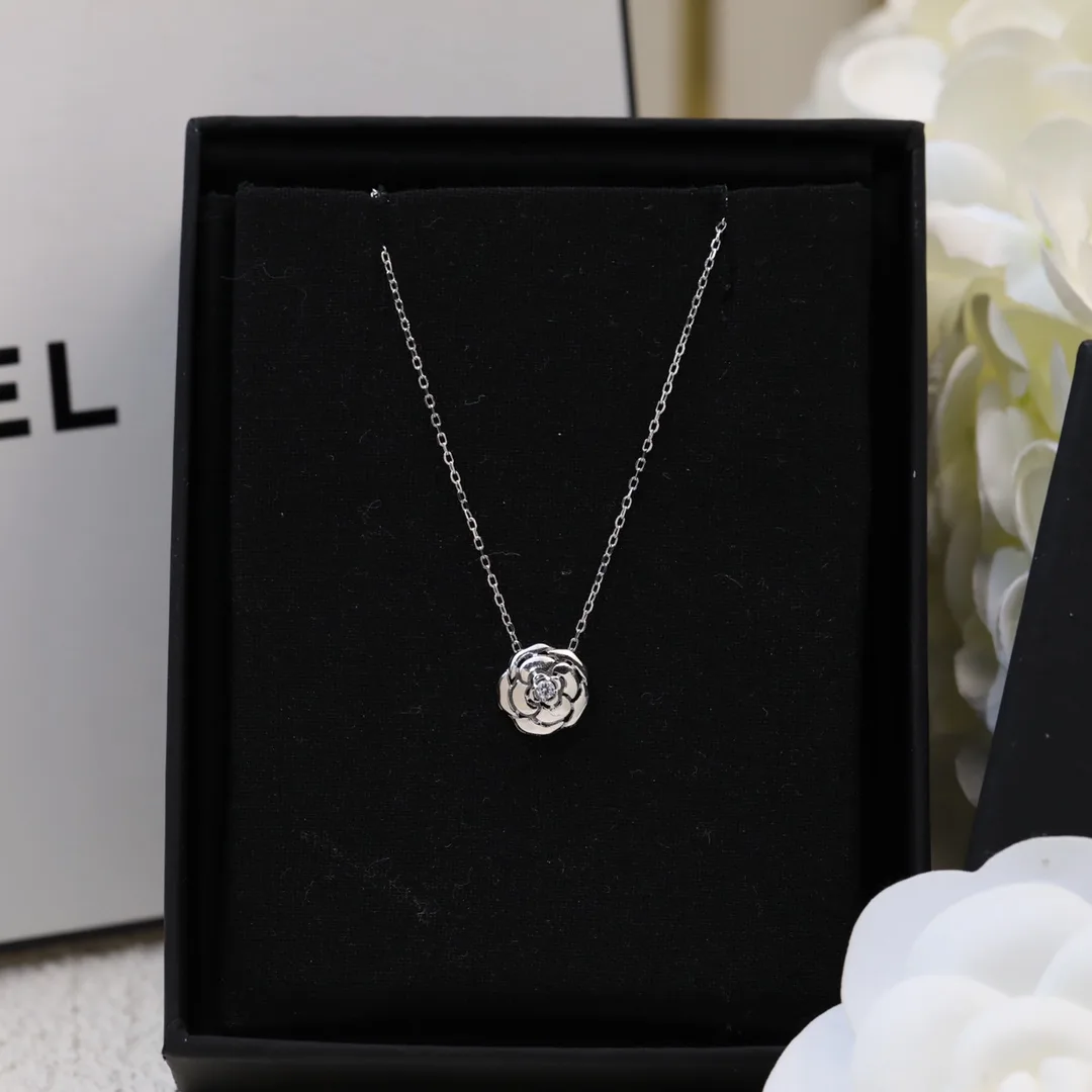 Chanel Extrait De Camélia Necklace Silver Tone - Image 4