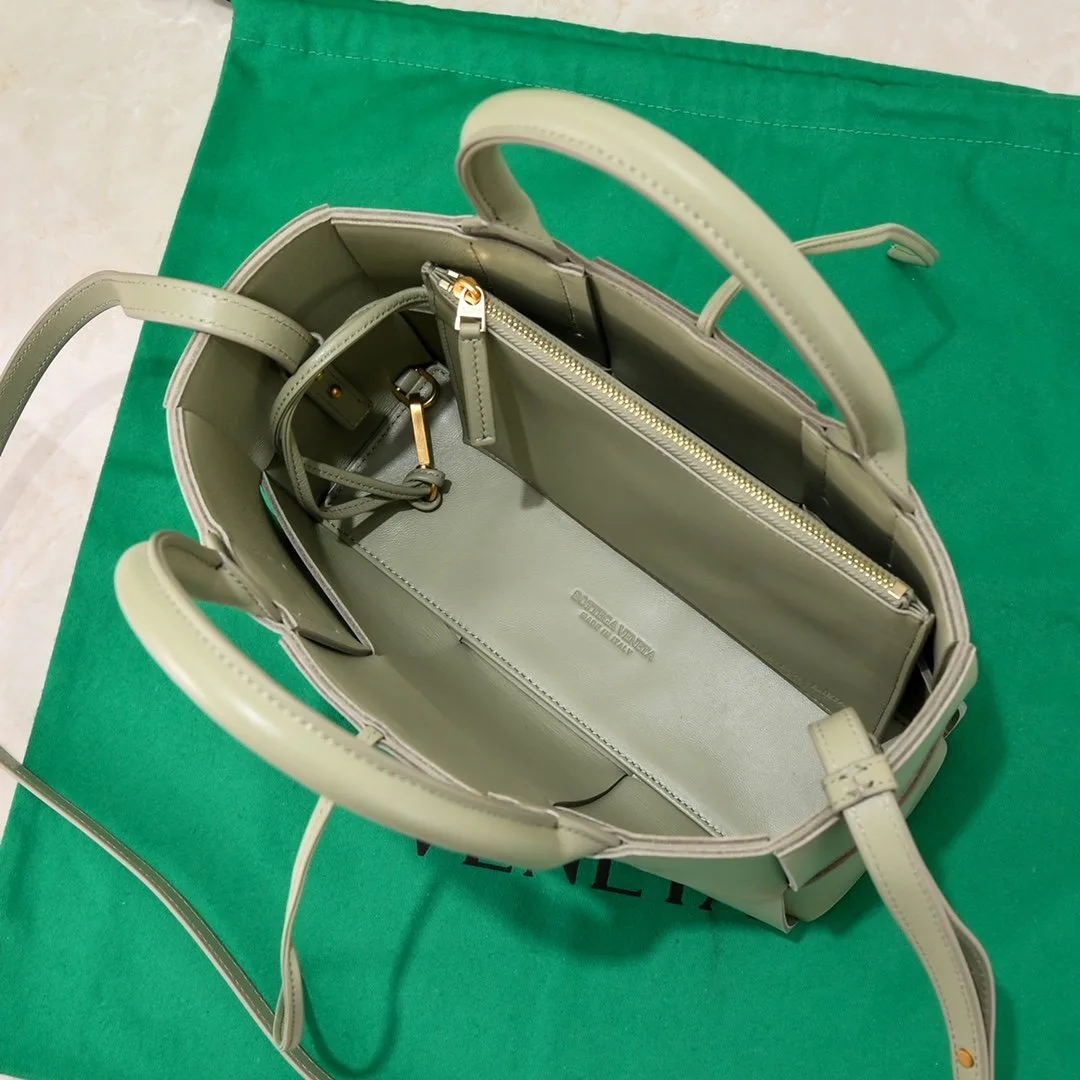 Bottega Veneta Mini Arco Tote Bag Green - Image 4