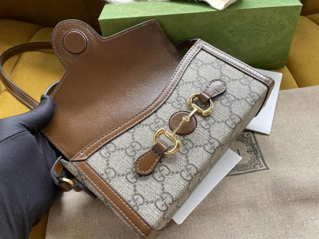 Gucci Children’s Horsebit 1955 Mini Bag Beige - Image 4