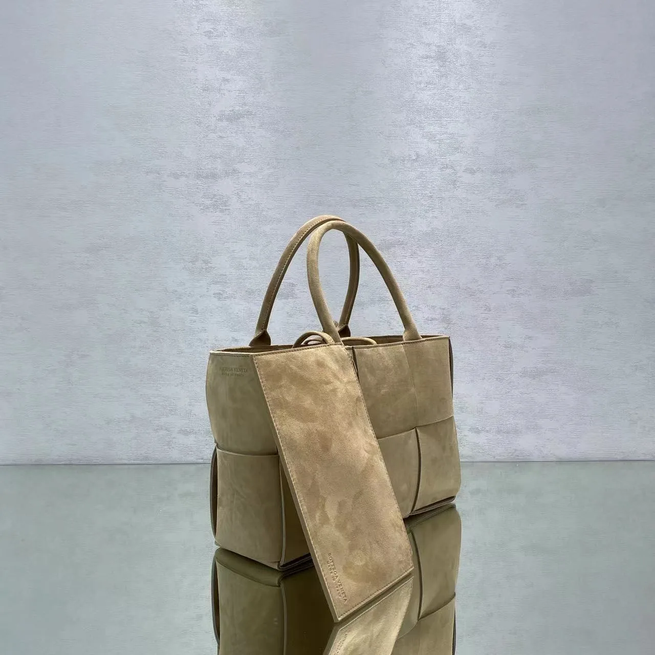 Alternative view of Bottega Veneta Small Arco Tote Bag Brown