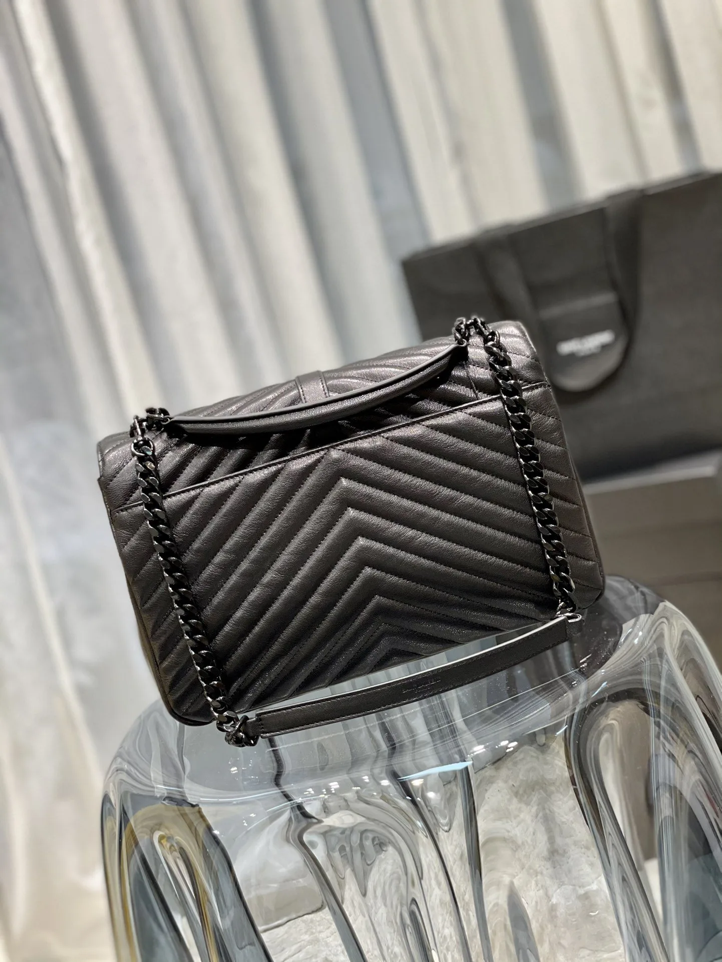 Saint Laurent College Large Chain Bag Black With Metal Toned Hardware / YSL - Image 4