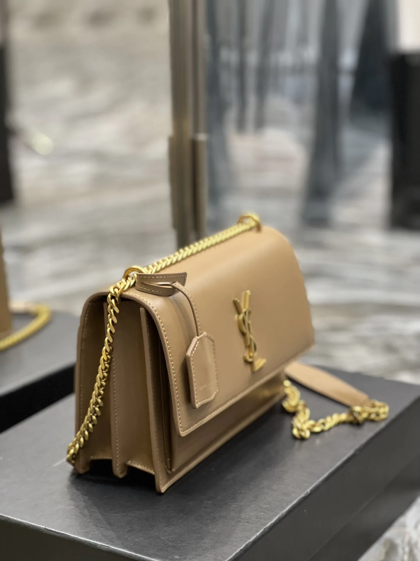 Saint Laurent Sunset Chain Medium Crossbody Bag / Dark Beige Gold Hardware - Image 5