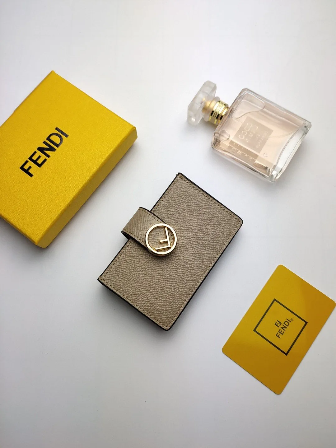 Fendi Card Holder Light Grey With Light Grey Gusseted Card Holder / FF 8M0301A18BF0E65 - Image 5