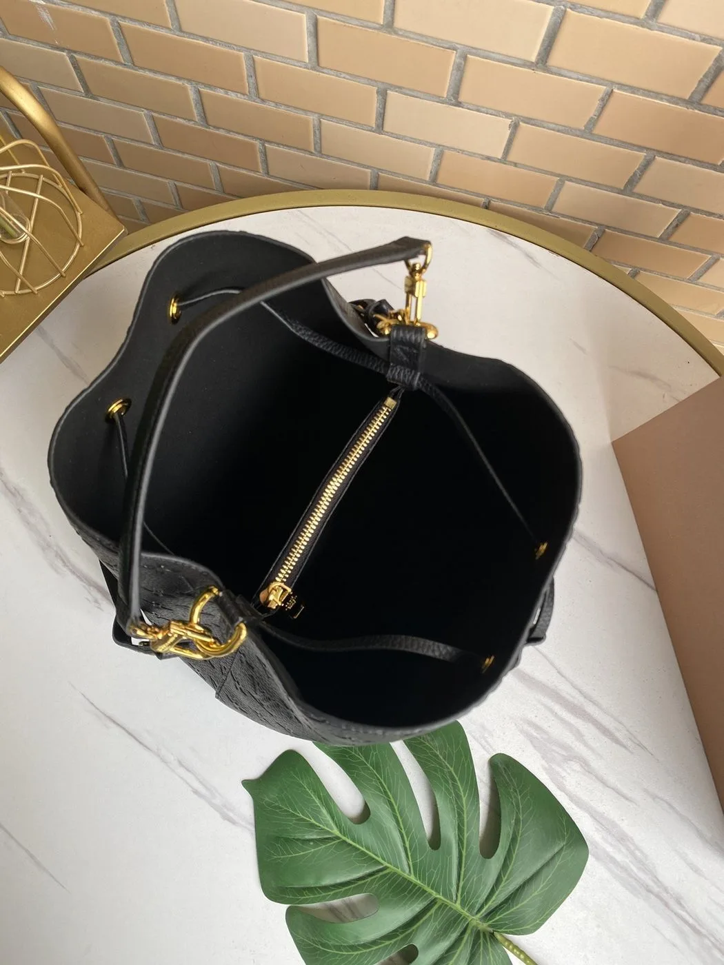 Louis Vuitton NeoNoe MM Bucket Bag Monogram Empreinte Black - Image 4