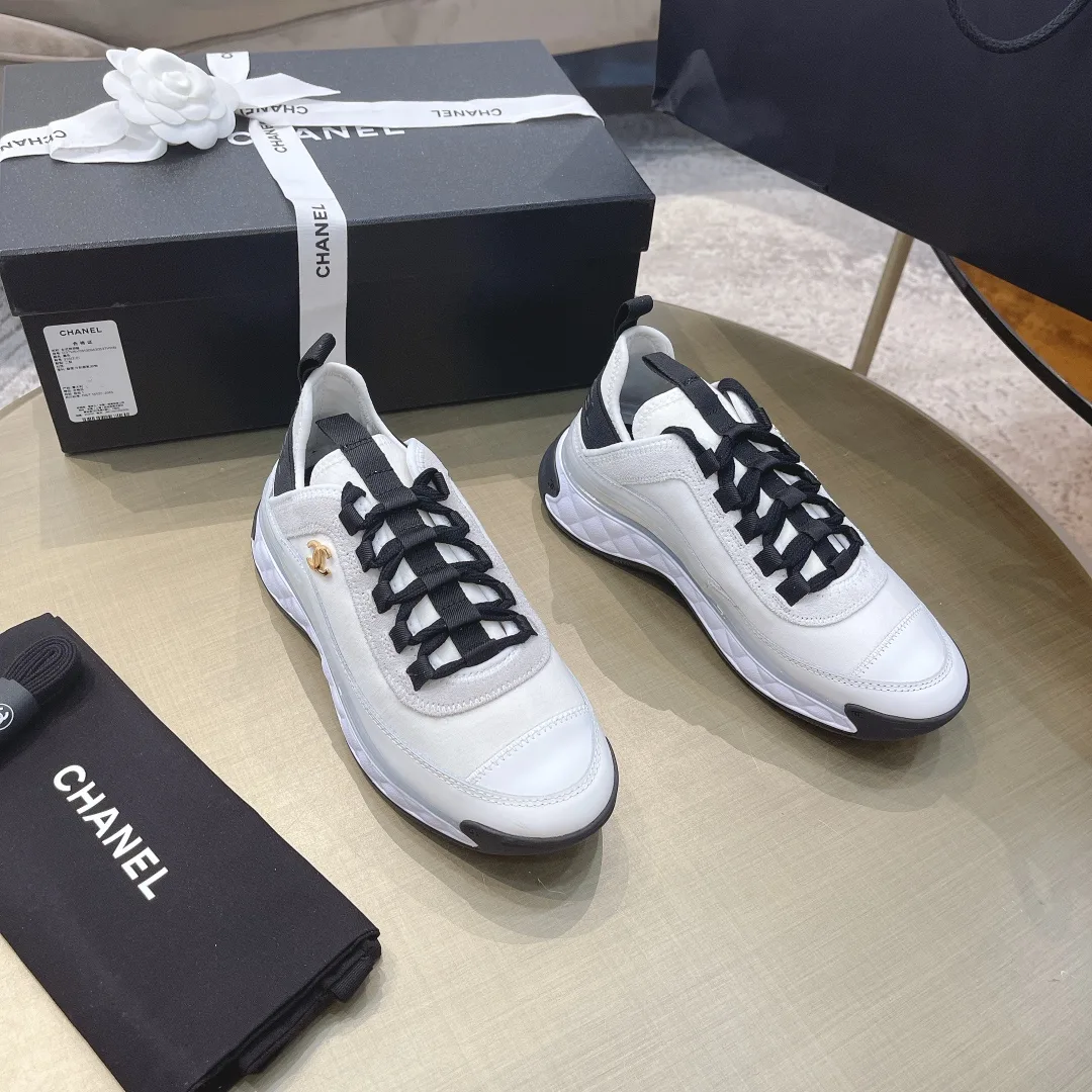 Chanel Sneakers Beige