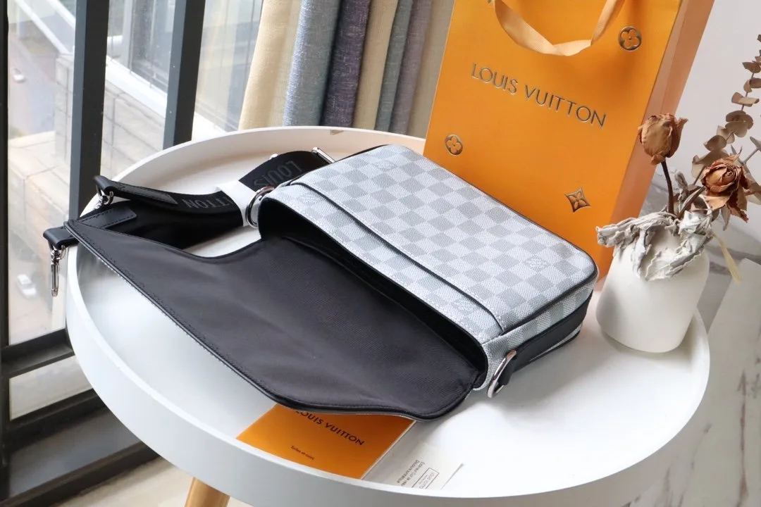 Alternative view of Louis Vuitton Studio Messenger Damier Graphite Plaster