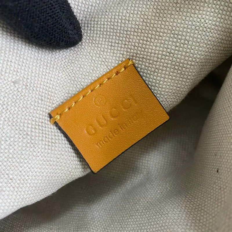 Gucci GG Embossed Belt Bag Yellow GG Embossed / - Image 4