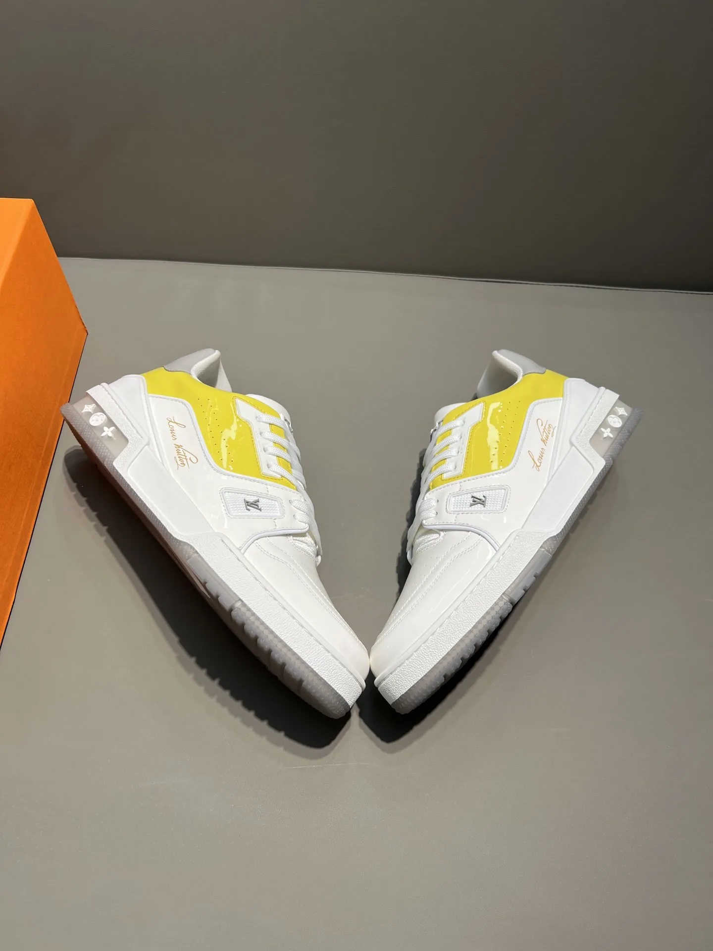 Louis Vuitton Trainer Sneaker White/Yellow Virgil Abloh - Image 5