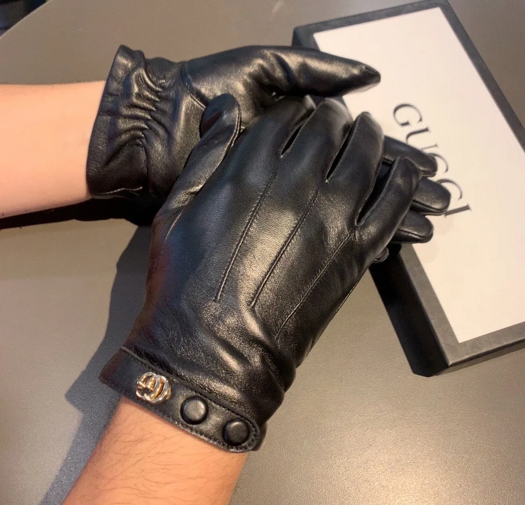 Gucci Gloves With Double G Motif In Black - Image 8