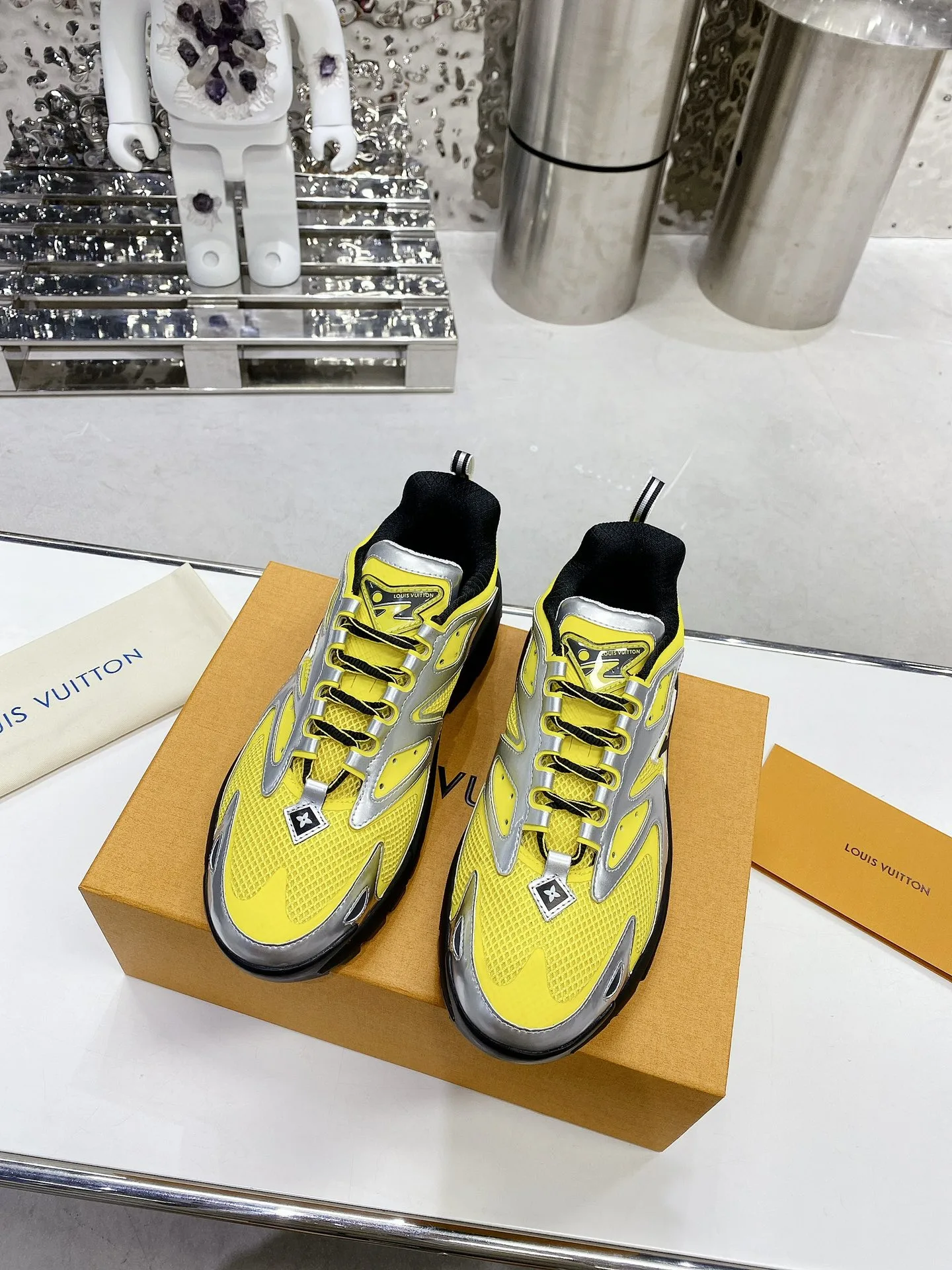 Louis Vuitton Men’s LV Runner Tatic Sneaker Yellow - Image 5