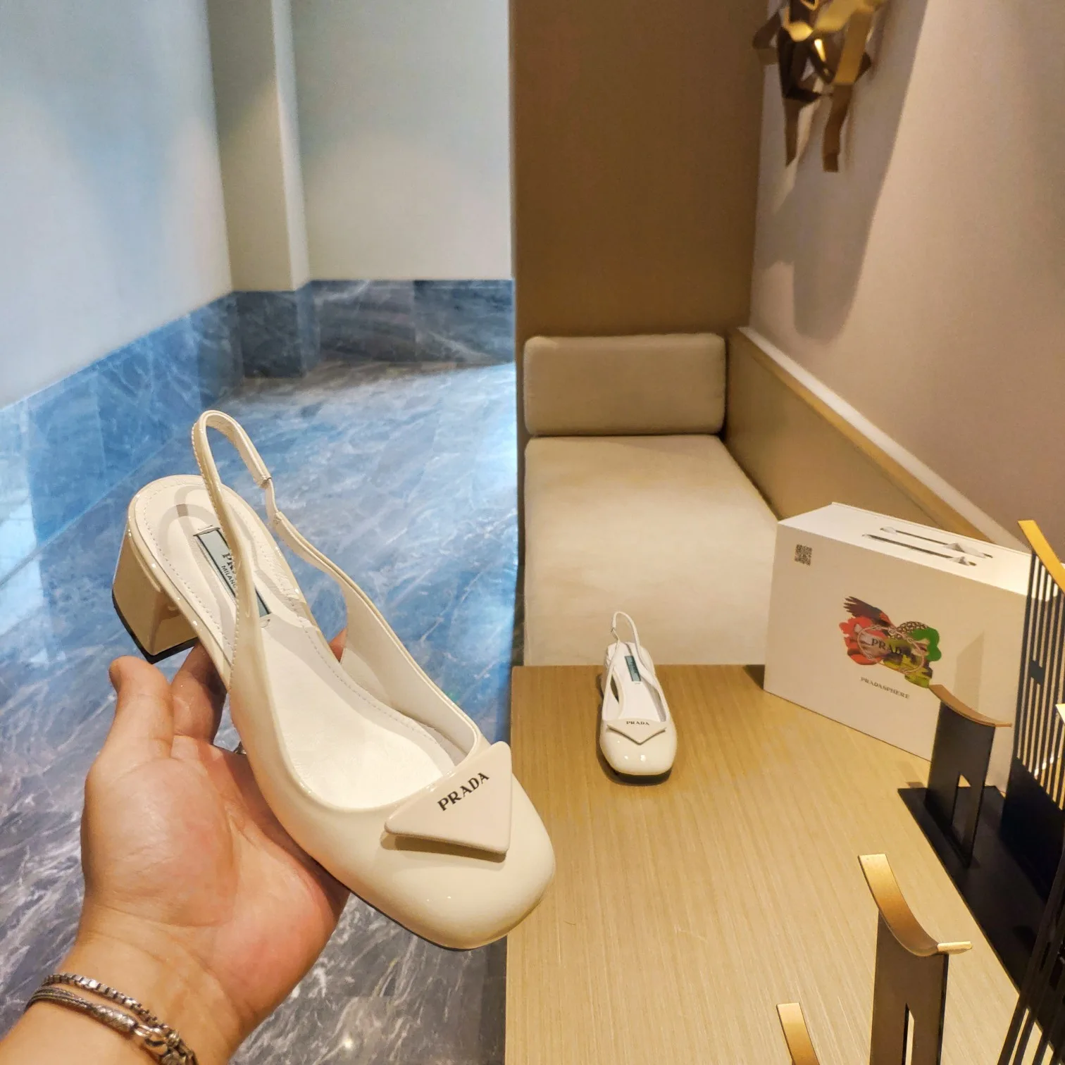 Prada Patent Slingback Pumps Beige / - Image 3