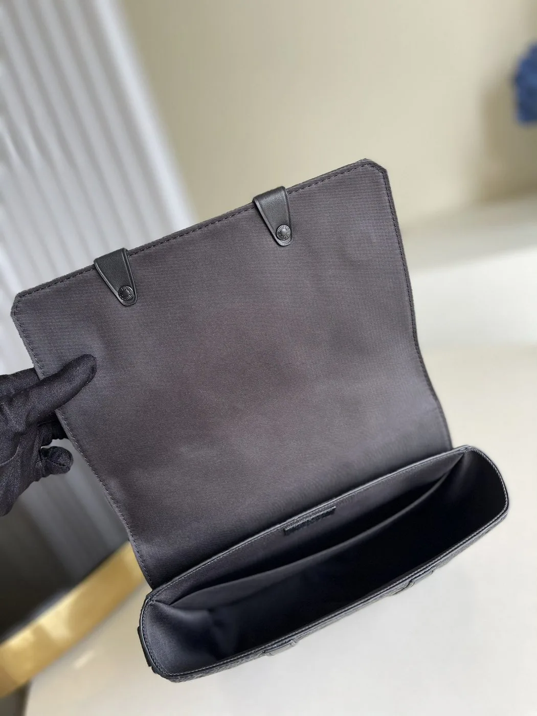 Alternative view of Louis Vuitton Trunk Messenger Taurillon Monogram Black