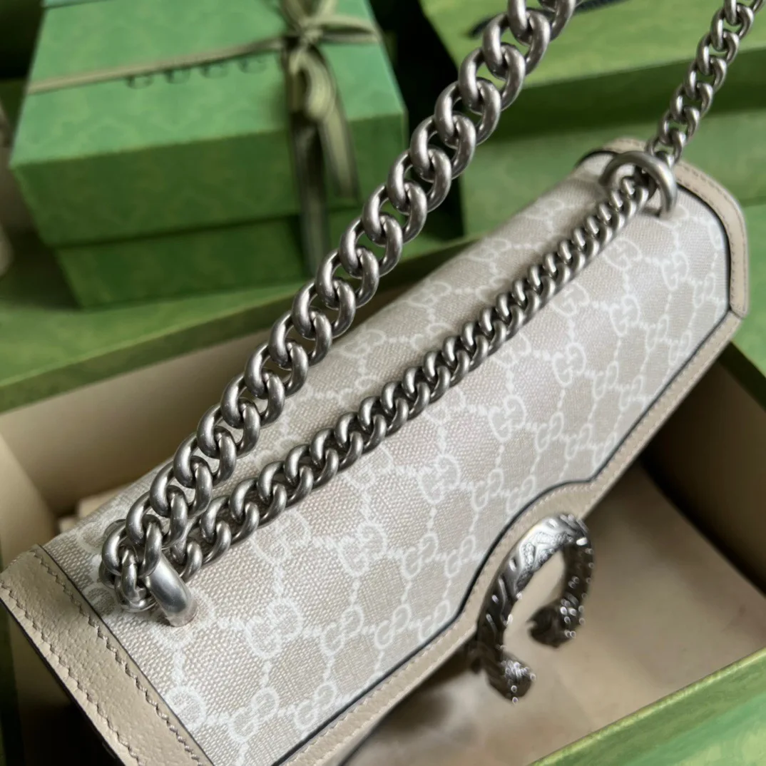 Gucci Dionysus Small Shoulder Bag / Beige/ White GG Supreme Canvas Palladium Hardware - Image 9