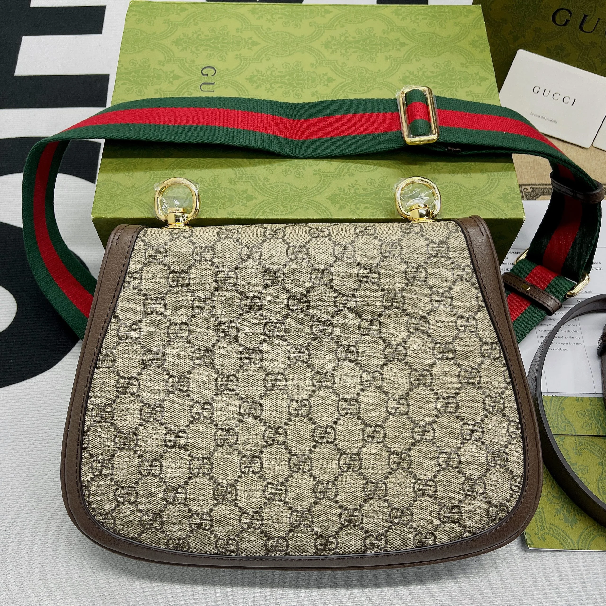 Gucci Blondie Medium Shoulder Bag / Beige/ Ebony GG Supreme Canvas Gold Hardware - Image 10