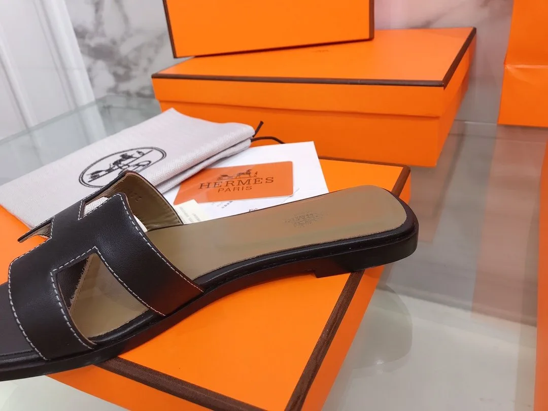 Hermes Eze 30 Sandal Black , Women’s Shoes - Image 3