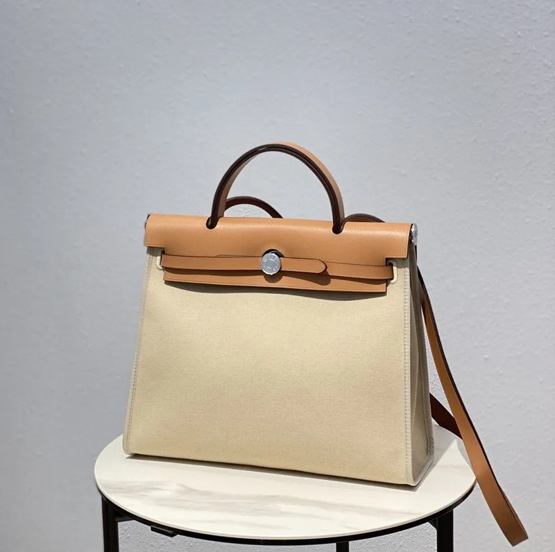 Hermu00e8s Herbag Zip Bag Family: Design, Sizes, and Craftsmanship