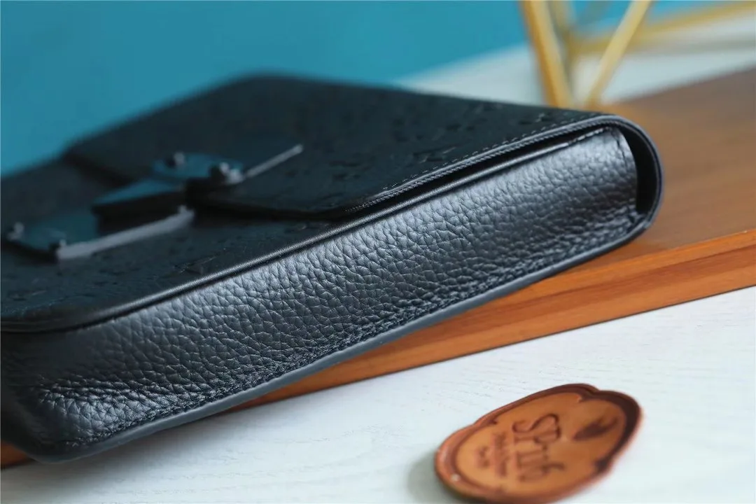 Louis Vuitton S Lock A4 Pouch Taurillon Black - Image 3