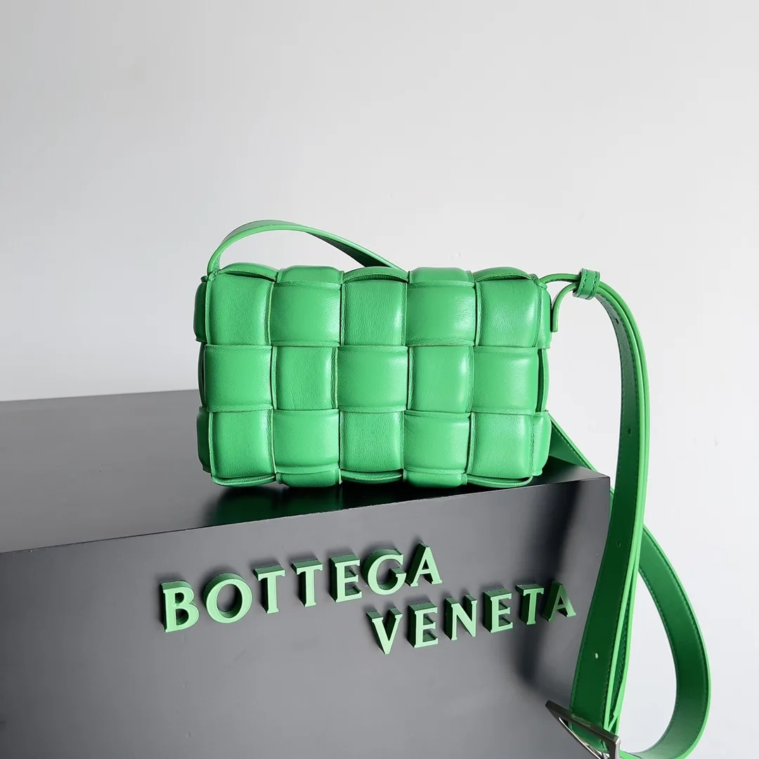 Bottega Veneta Small Padded Cassette Green - Image 4