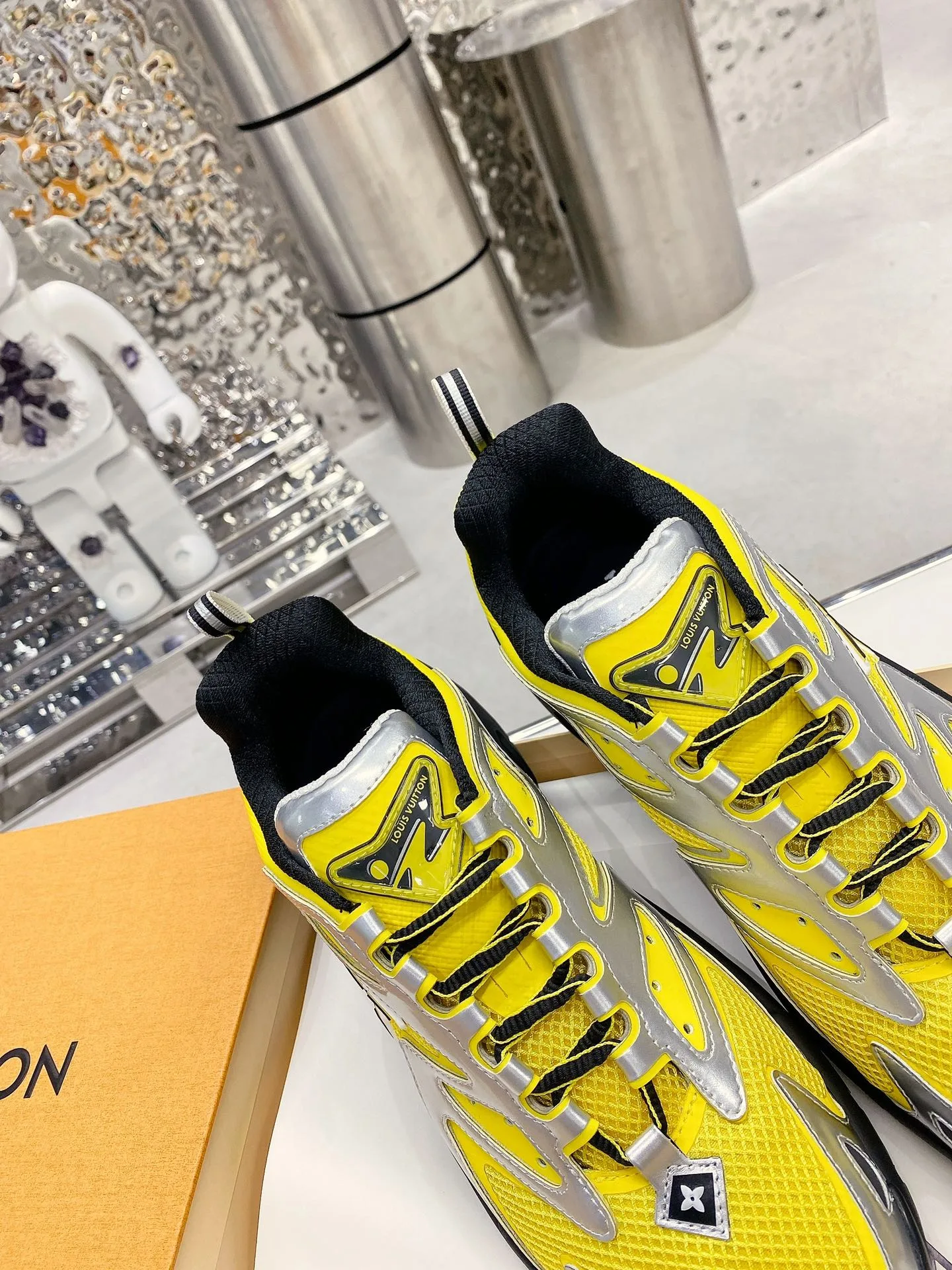 Louis Vuitton Men’s LV Runner Tatic Sneaker Yellow - Image 8