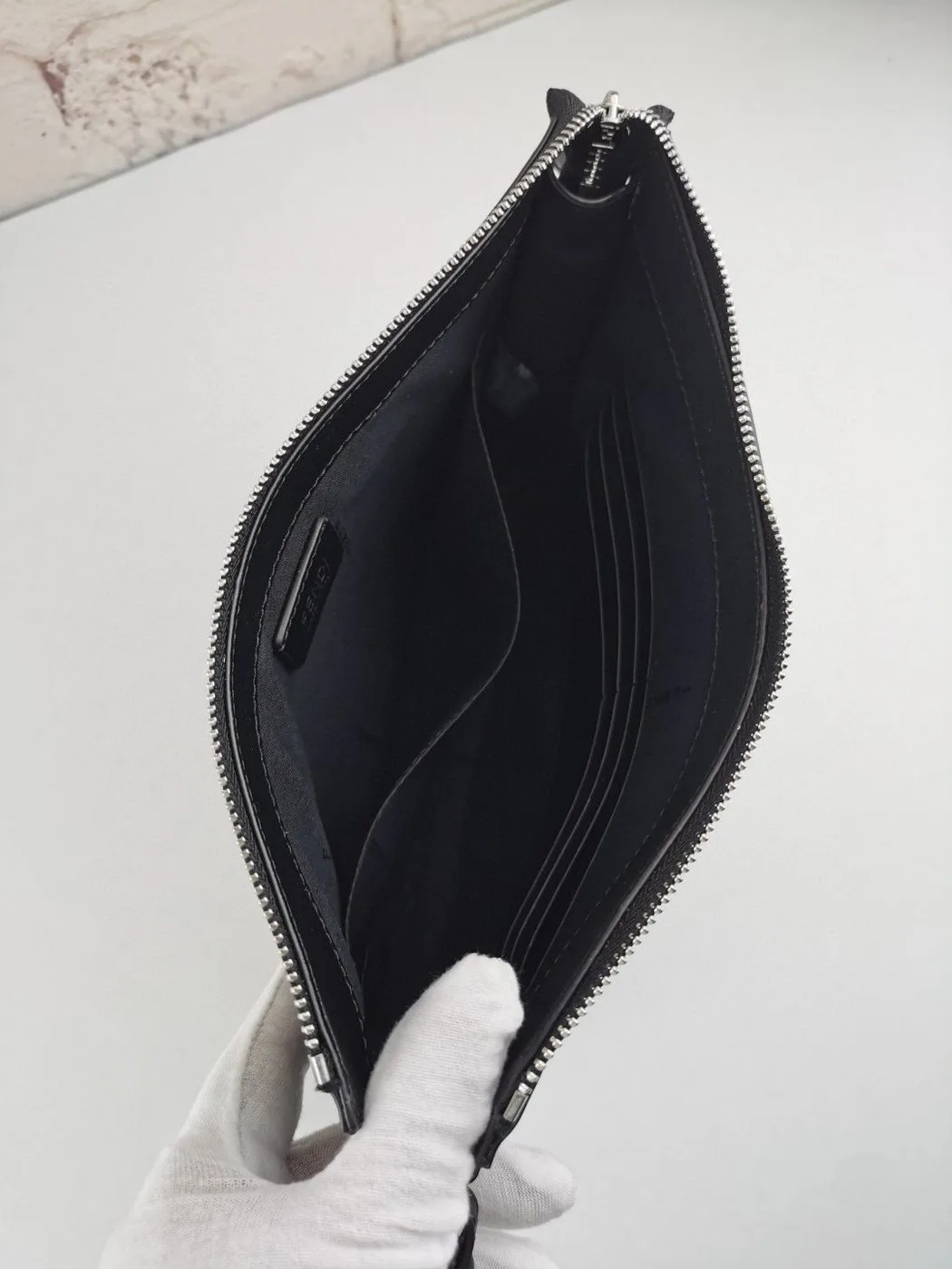 Fendi Flat Pouch In Black / FF 7VA491AFBFF0GXN - Image 9