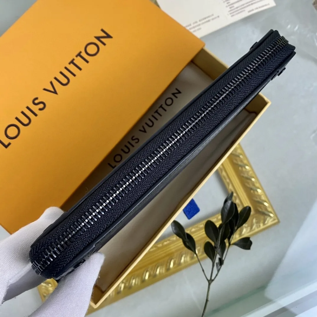 Louis Vuitton Zippy Wallet Trunk Monogram Eclipse - Image 5