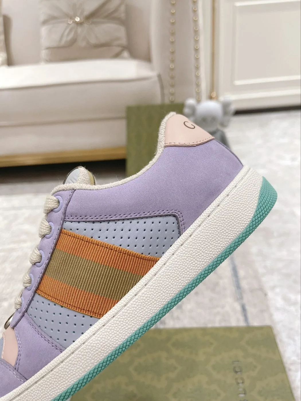 Gucci Women’s Gucci Lovelight Screener Sneaker Lilac - Image 3