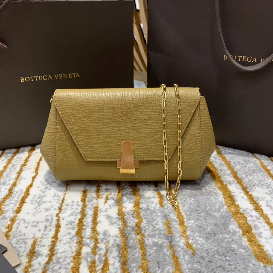 Bottega Veneta Mini