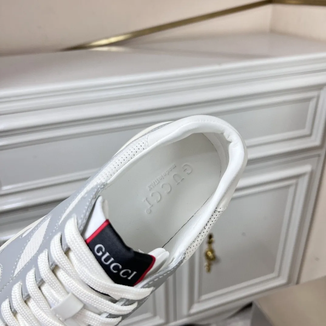 Alternative view of Gucci Men’s Sneakers Gray
