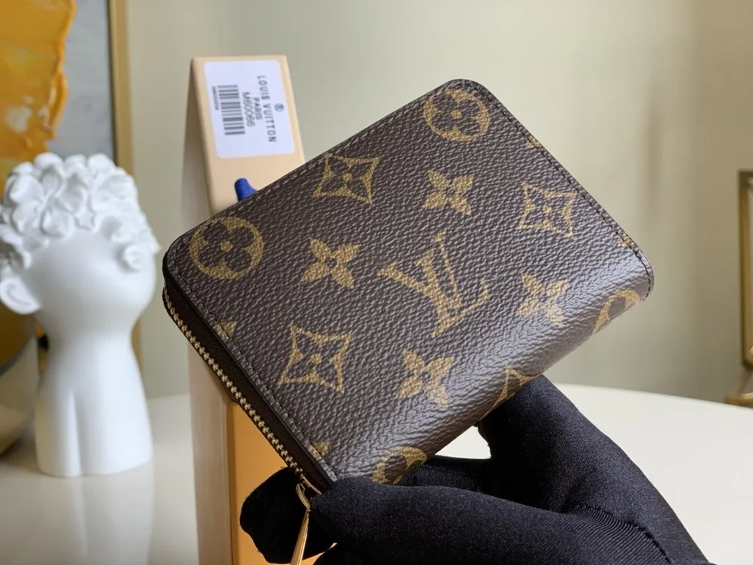 Alternative view of Louis Vuitton Zippy Coin Purse In Monogram Canvas
