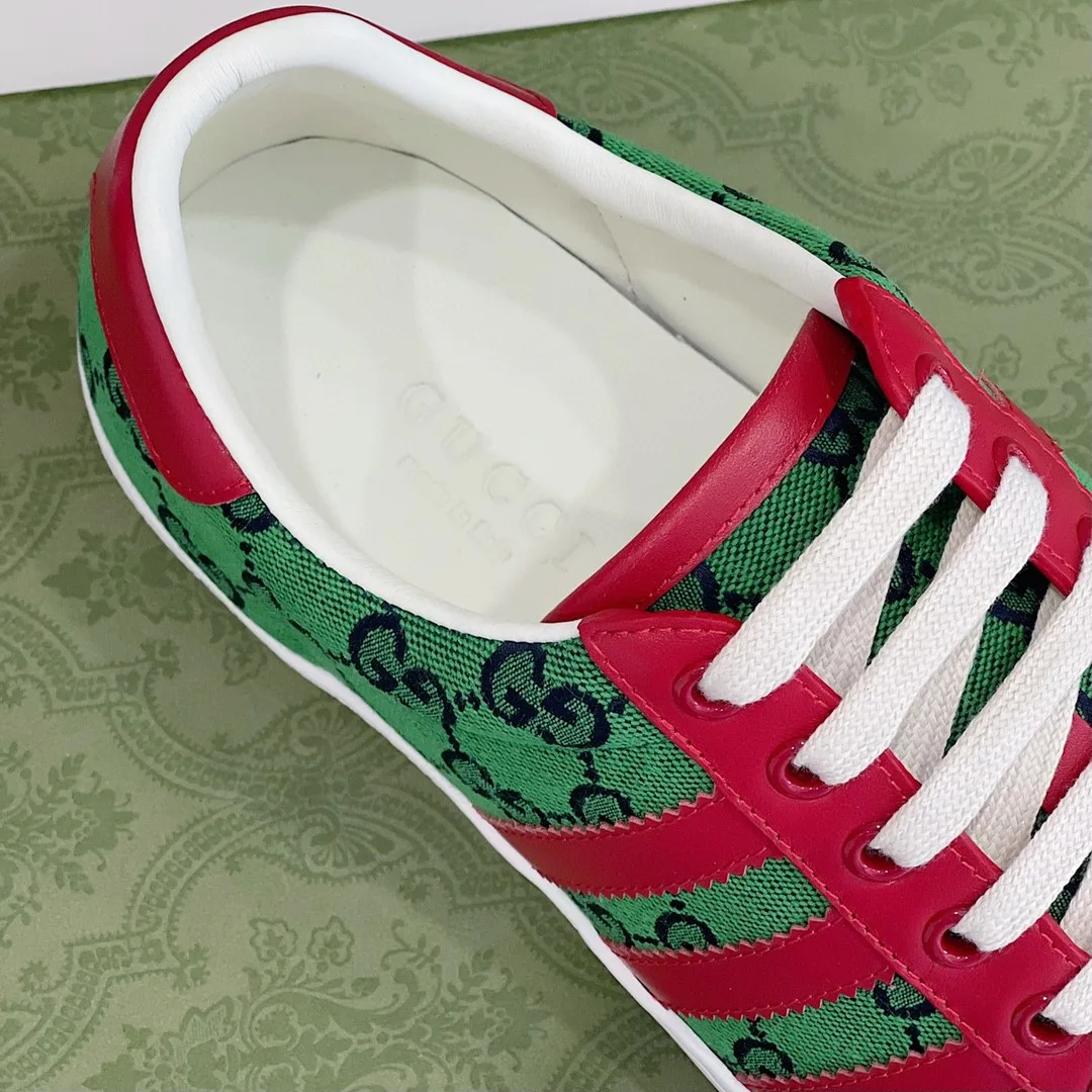 Gucci x Adidas Men’s GG Sneakers Green Red - Image 3