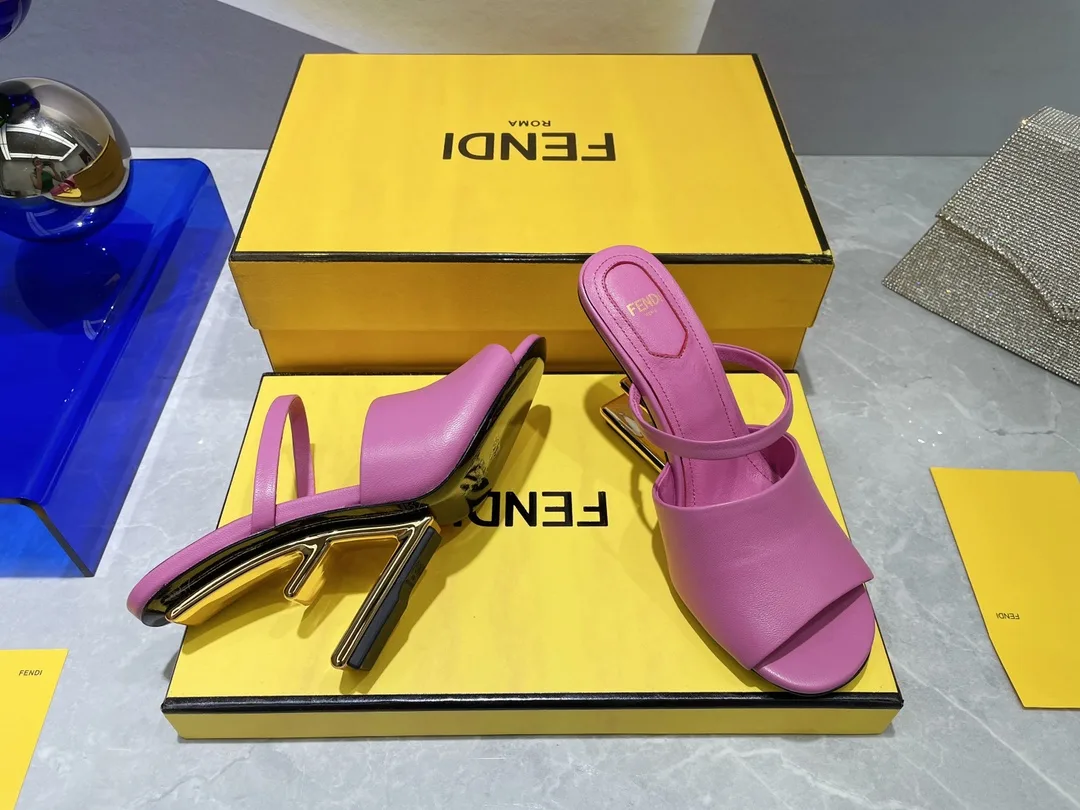 Fendi First Dark Pink High-Heeled Sandals - Image 3