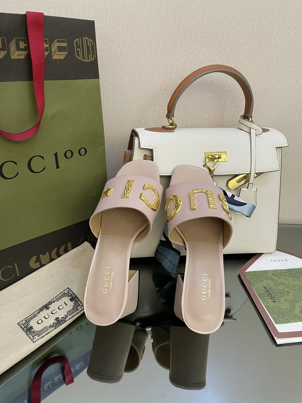 Alternative view of Gucci Women’s ‘Gucci’ Slide Sandal Light Pink
