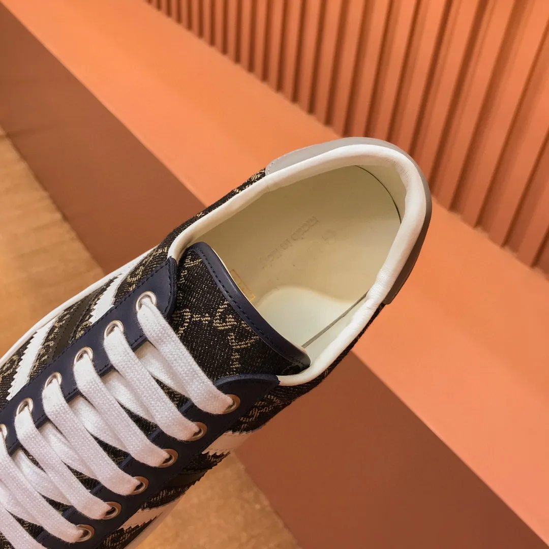 Gucci x Adidas Men’s With GG Sneakers Black - Image 5