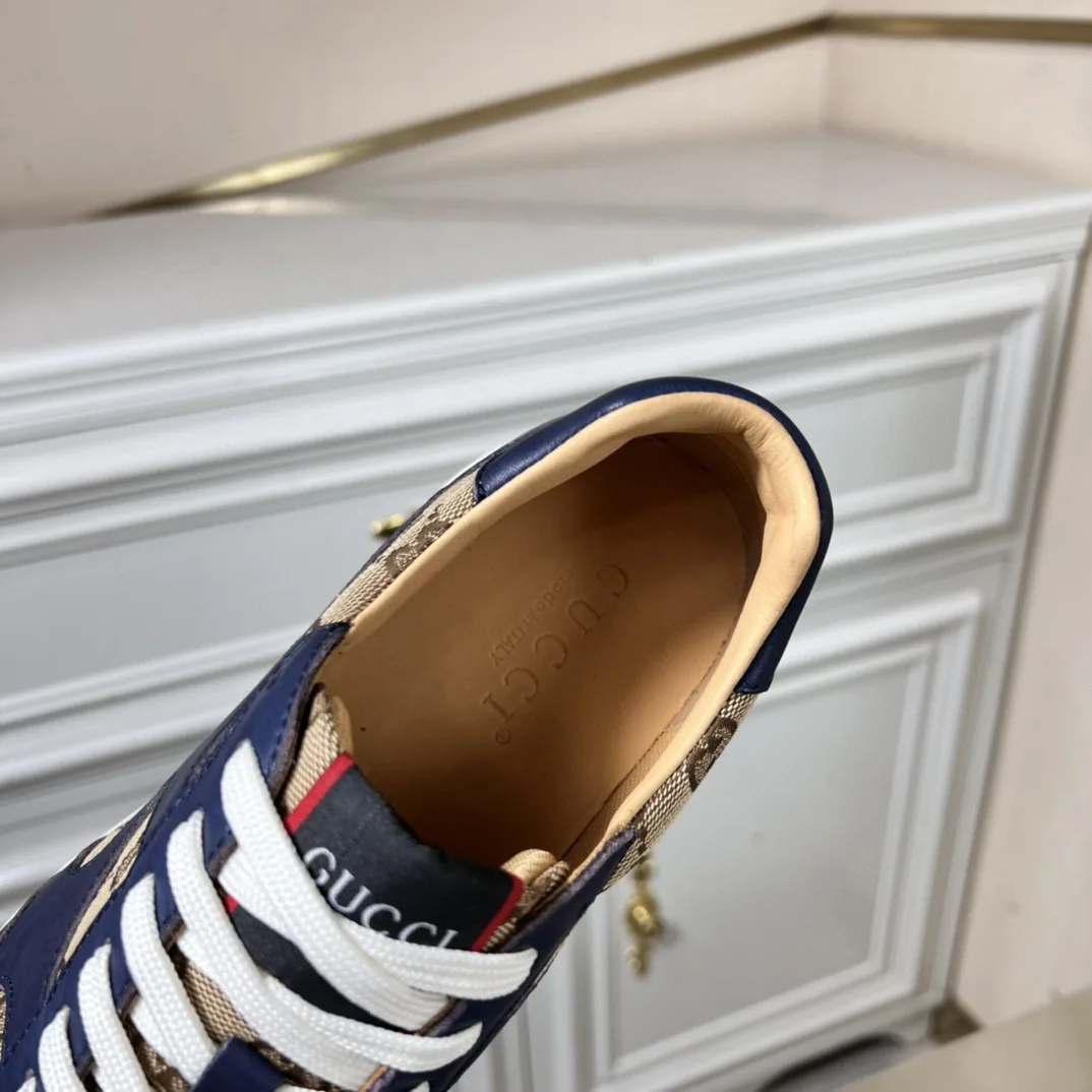 Alternative view of Gucci Men’s GG Sneakers Blue
