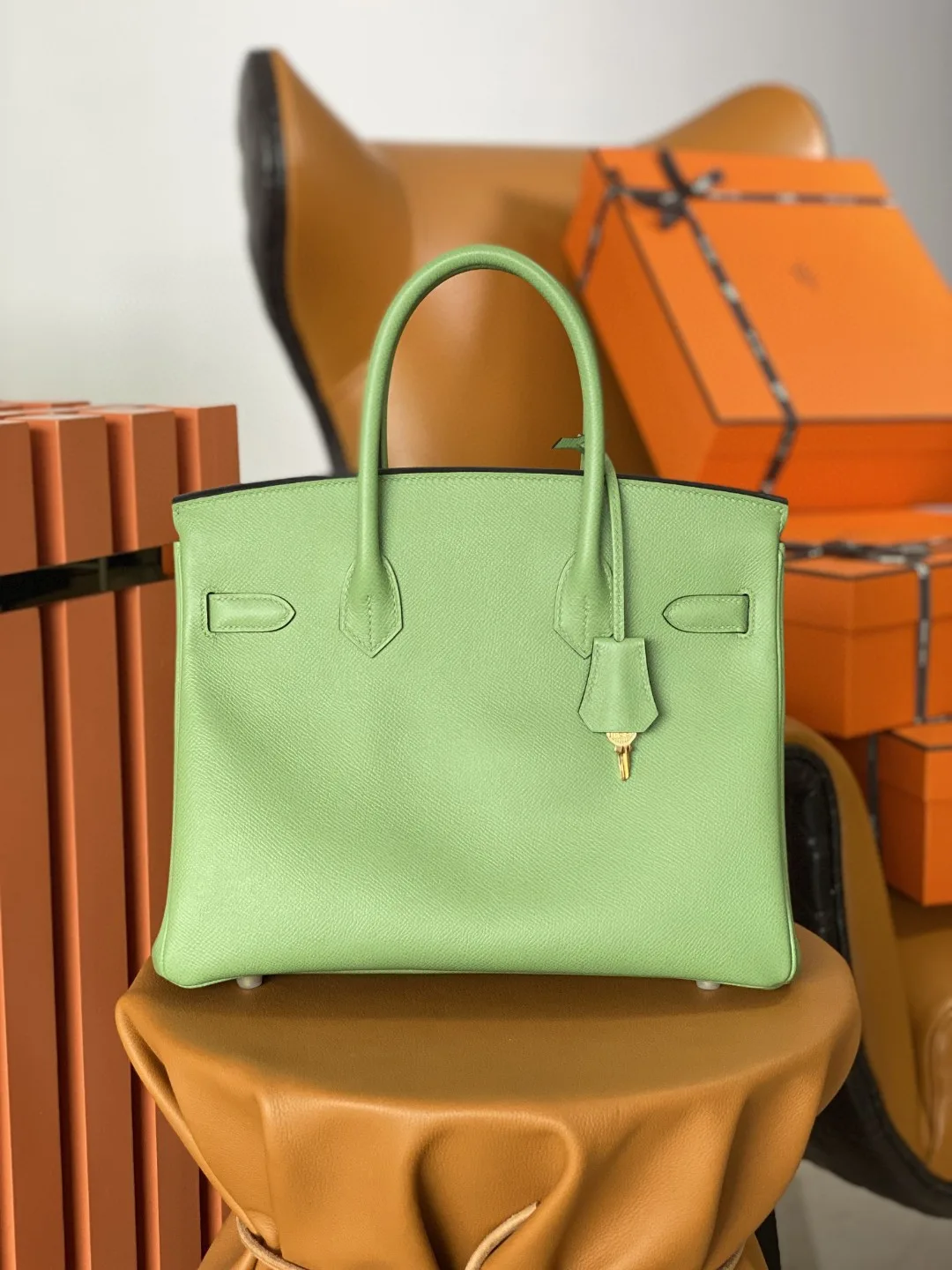 Alternative view of Hermes Birkin Top Handle Bag / Nata Swift Green Gold Hardware