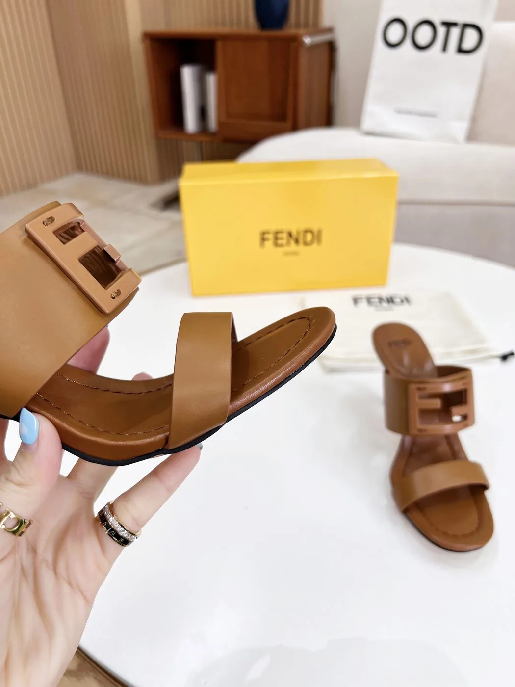 Fendi Baguette Brown Heels - Image 7