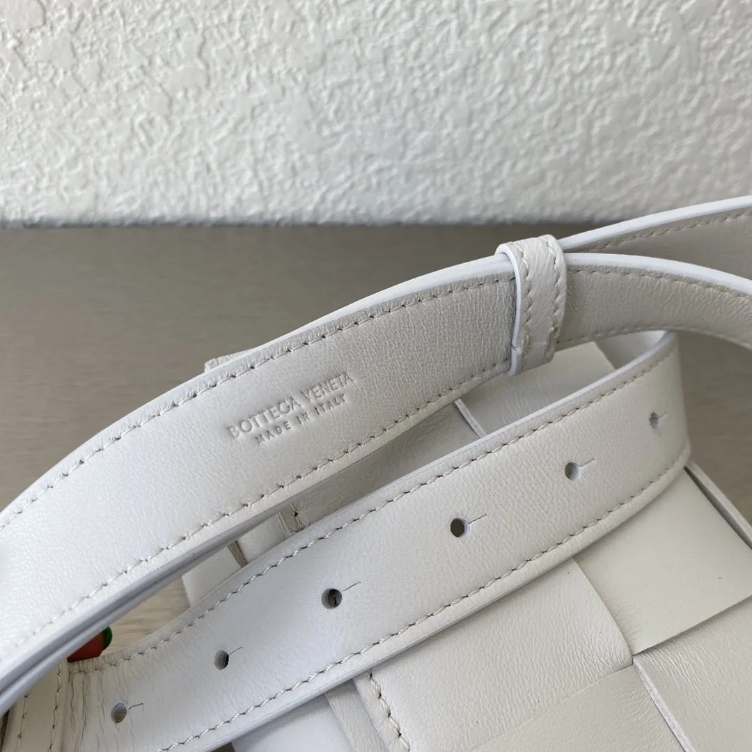 Bottega Veneta Belt Cassette White - Image 3