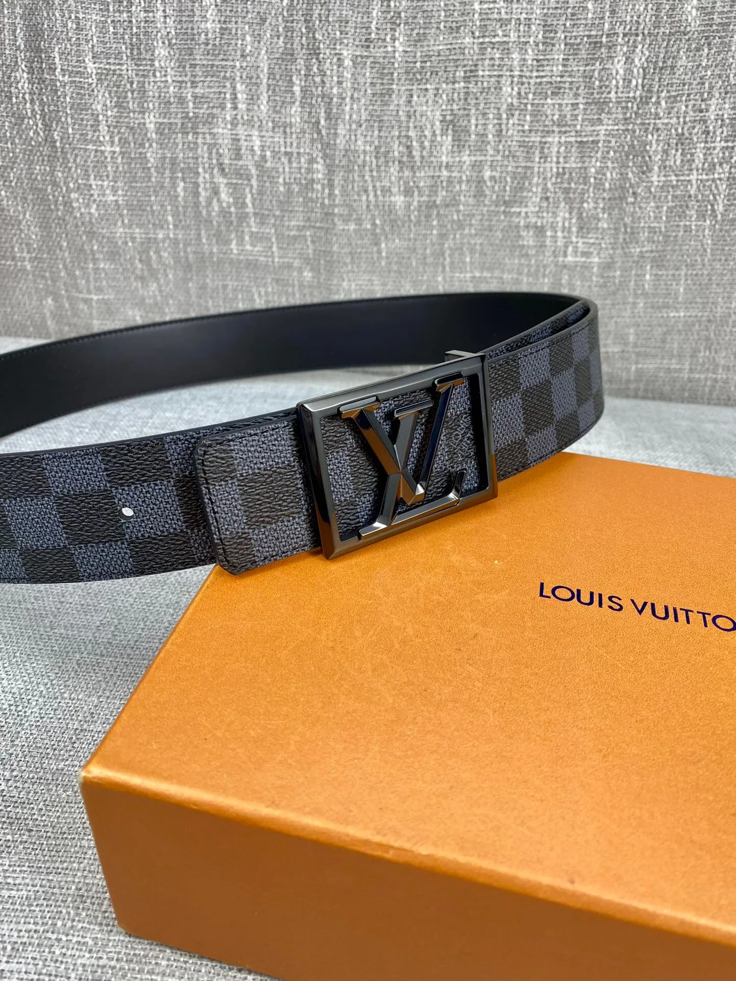 Louis Vuitton Pyramide