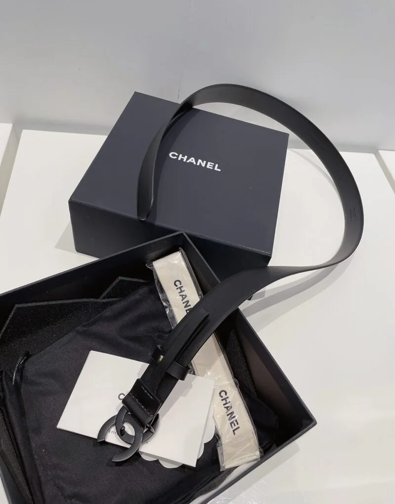 Chanel Interlocking C Buckle Belt Black - Image 6