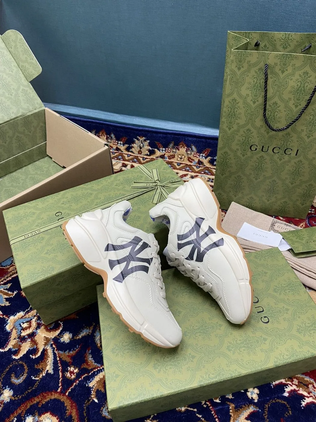 Gucci Women’s Rhyton Sneaker GG With NY Yankess White Ivory - Image 3