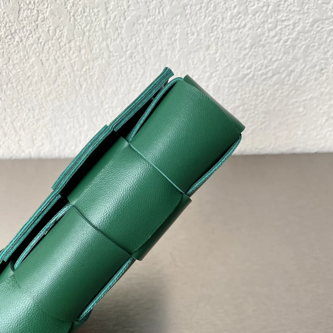 Bottega Veneta Belt Cassette Dark Green - Image 3