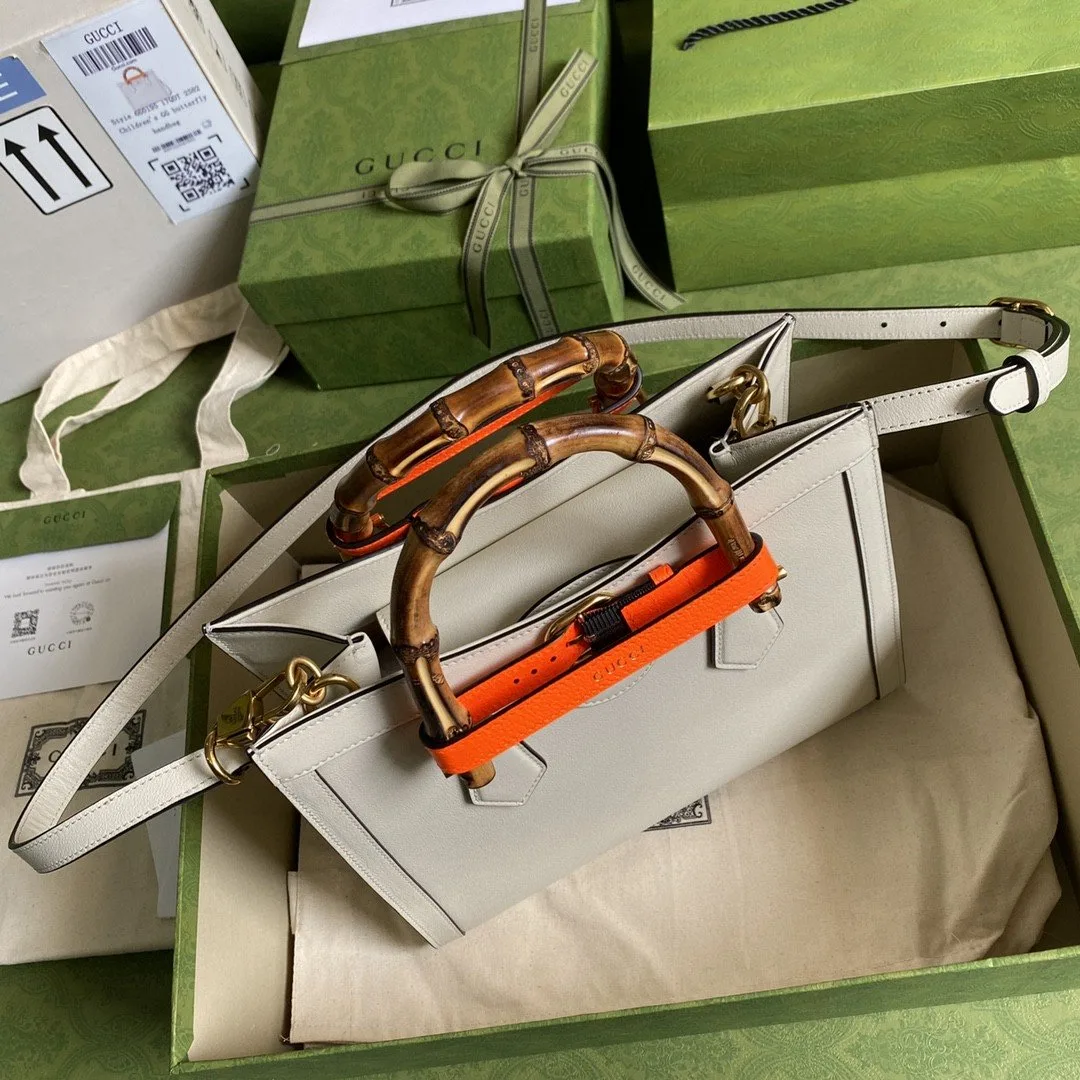 Alternative view of Gucci Diana Medium Tote Bag White / GG